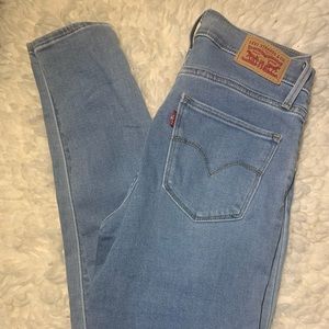 720 High Rise Super Skinny Levi’s Jeans